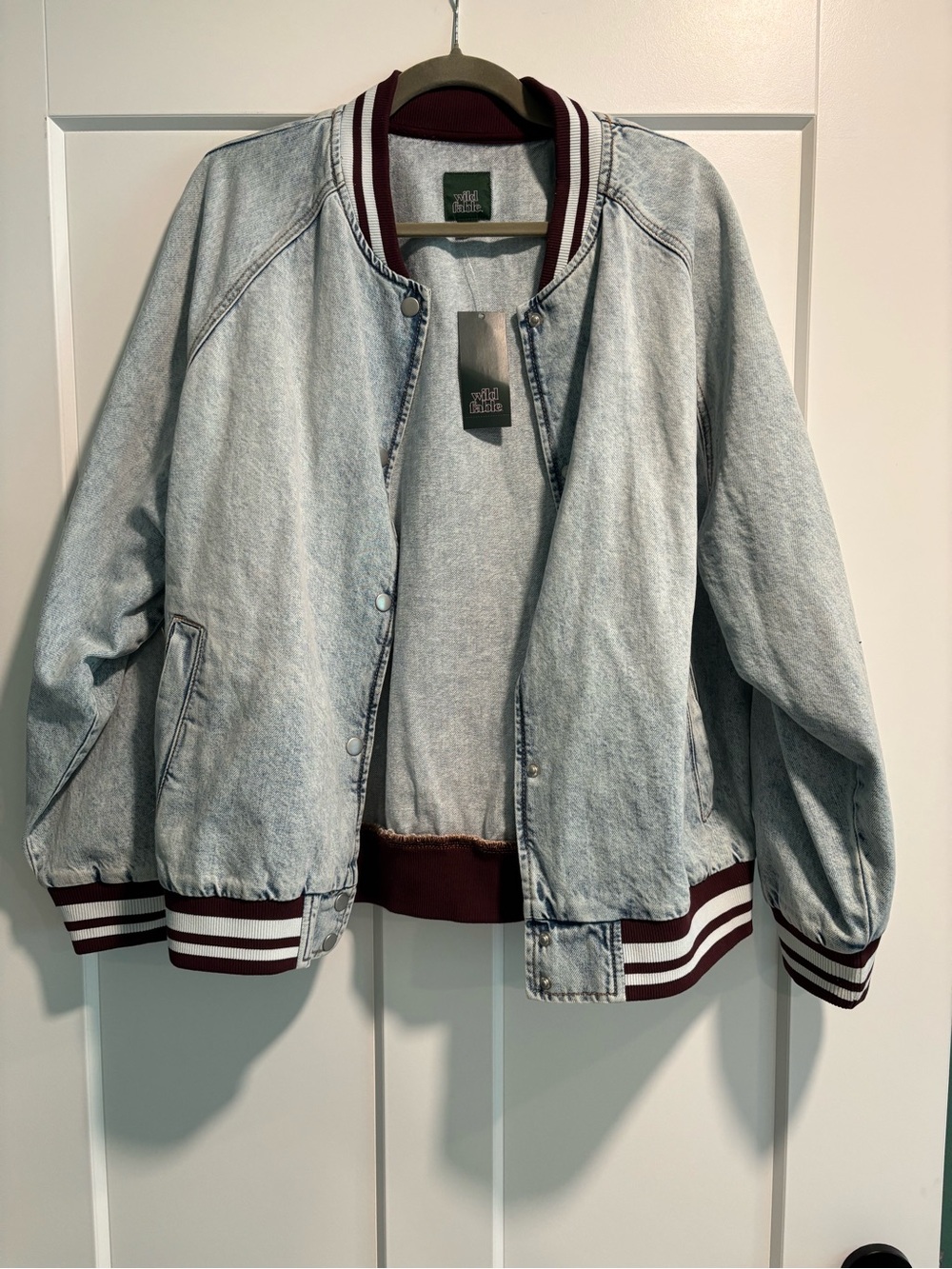 NWT Wild Fable Light Wash Denim Jacket with Maroon Trim